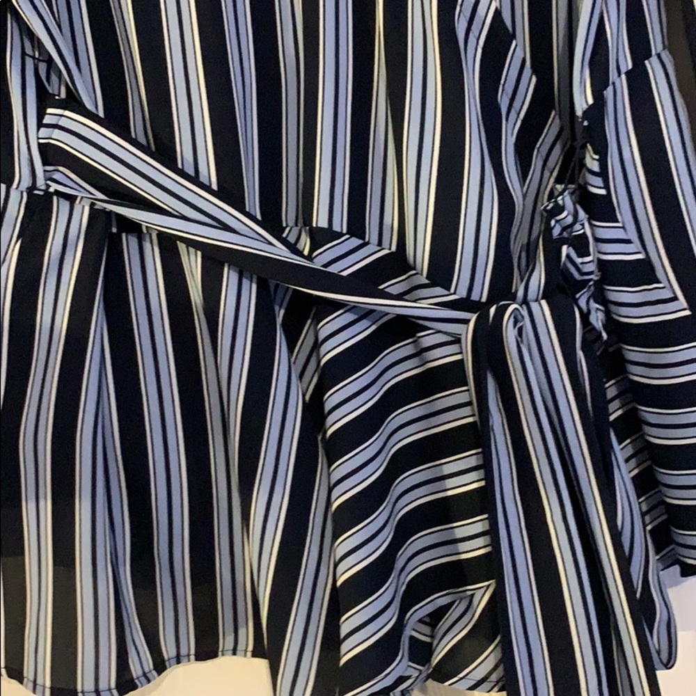Blouse - Picture 3 of 5